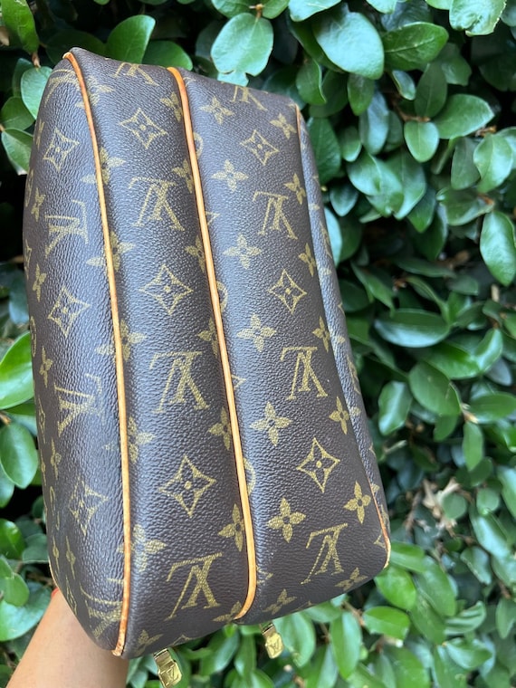 Authentic LOUIS VUITTON Reporter Pm Bag Monogram Canvas LV Brown