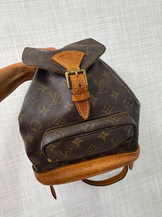 authentic preowned louis vuitton backpack Christopher MM Taurillon Leather FL2197 (2017. Louis Vuitton Pre-Owned Palm Springs