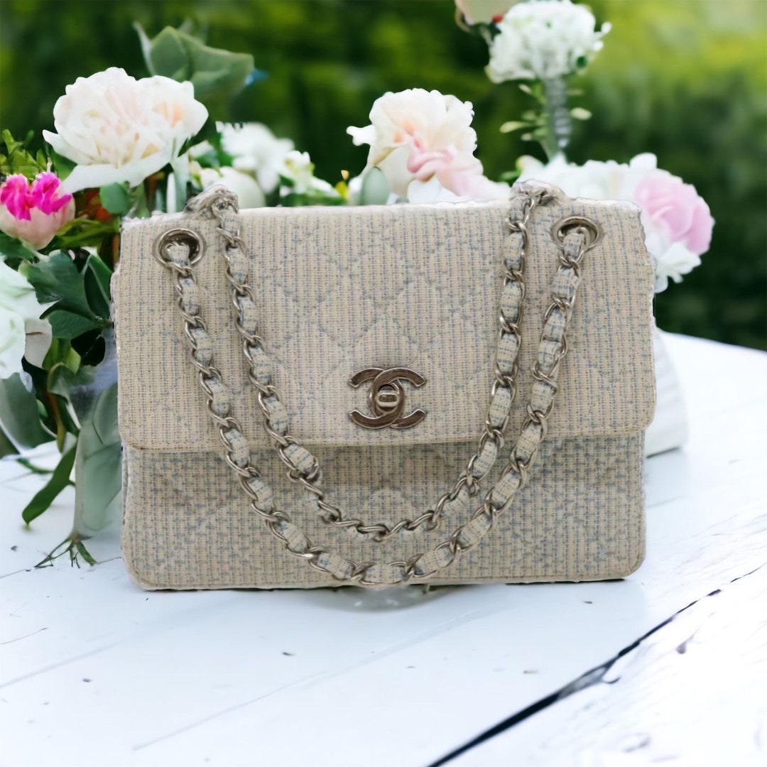 Chanel Vintage - Tweed Chain Envelope Bag - White - Fabric and Tweed  Handbag - Luxury High Quality - Avvenice