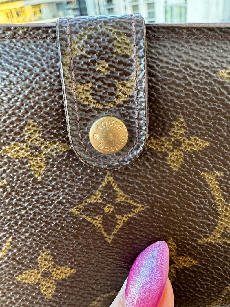 Louis Vuitton 90s Monogram Continental Clutch Kisslock Long Wallet - Authentic Vintage LV Pre-Owned Made in USA image 7
