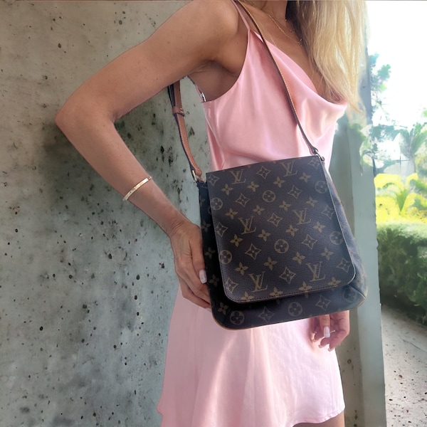 Authentic LOUIS VUITTON Musette Salsa Shoulder Bag Vintage Collectible LV Monogram Canvas Brown - Gently Pre- Owned lv AS0999 Made in France