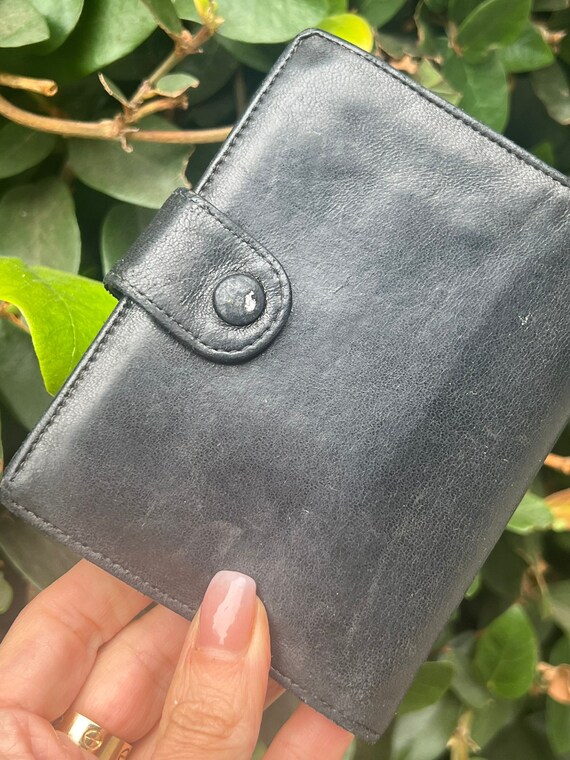 Pre-owned Leather Wallet In Beige