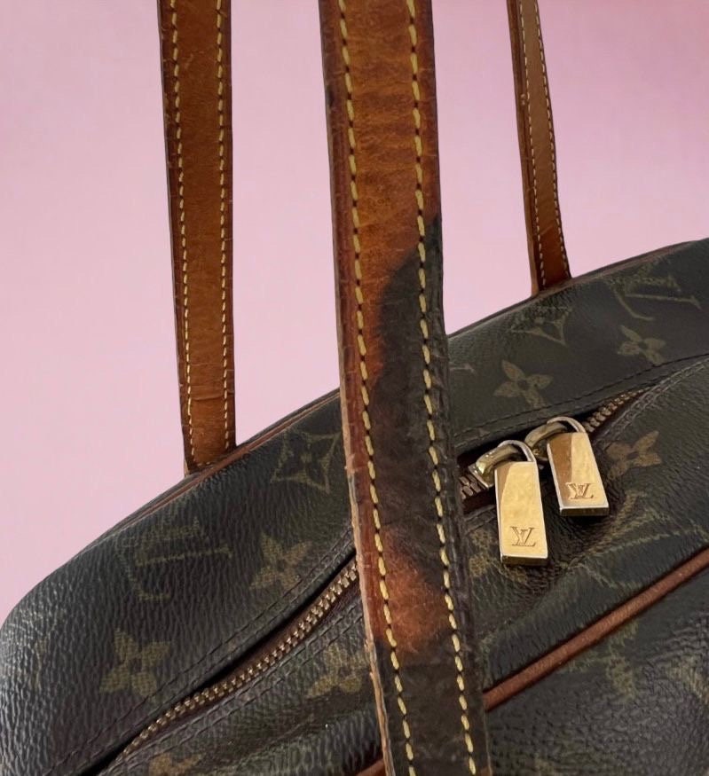 Second-hand Bag/Vintage LOUIS VUITTON Monogram Cite MM M51182