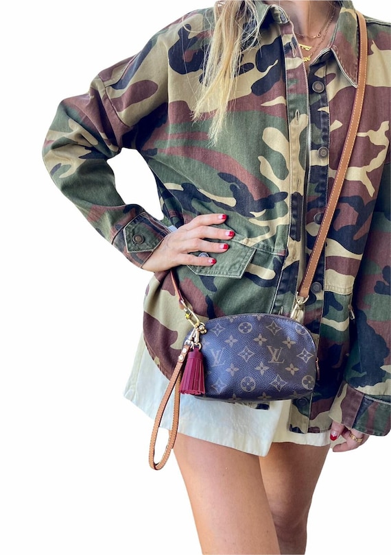 Y'all know that I have a deep love for LV vintage and this piece is no, Louis  Vuitton Bag