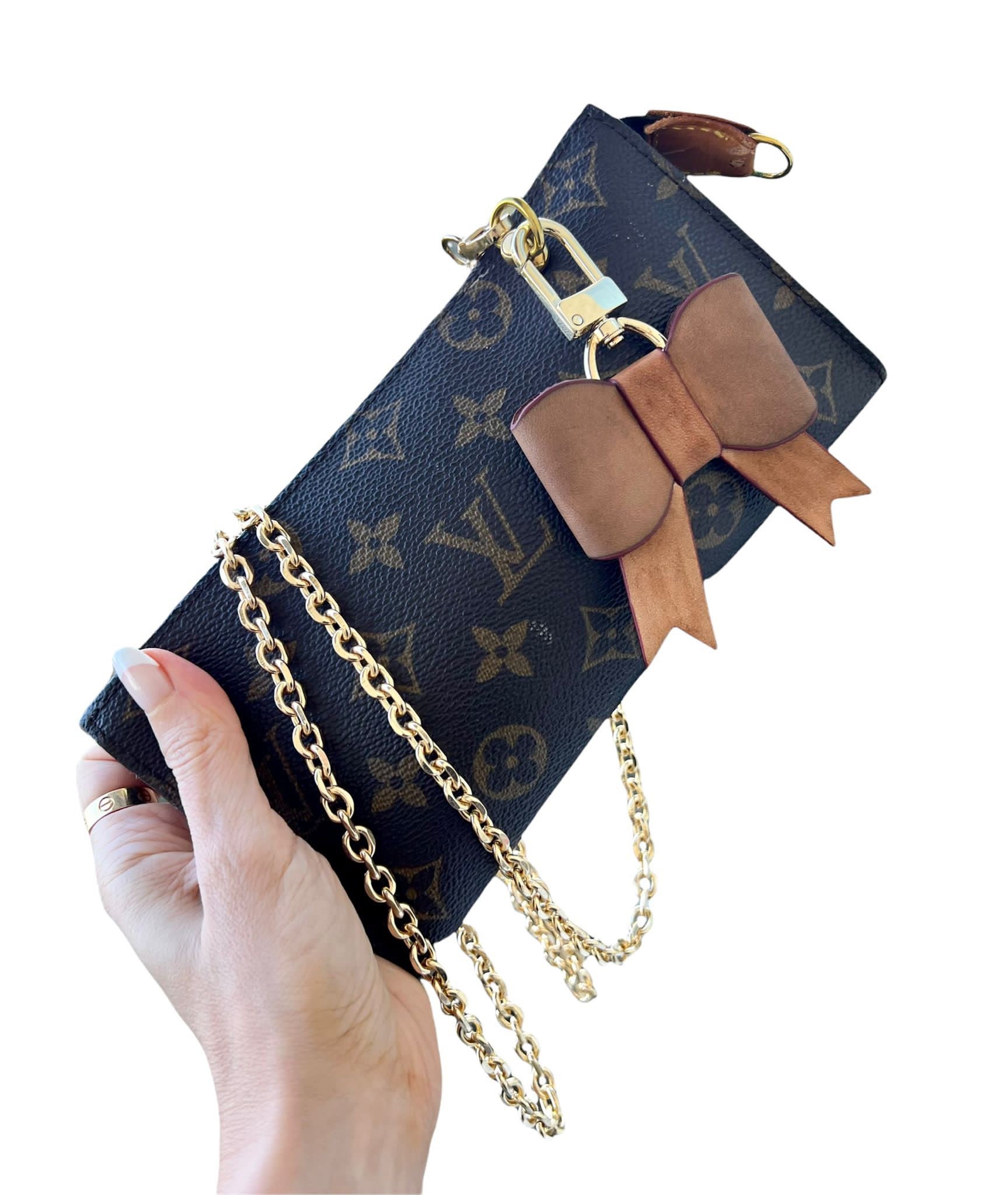 louis vuitton 3 piece clutch