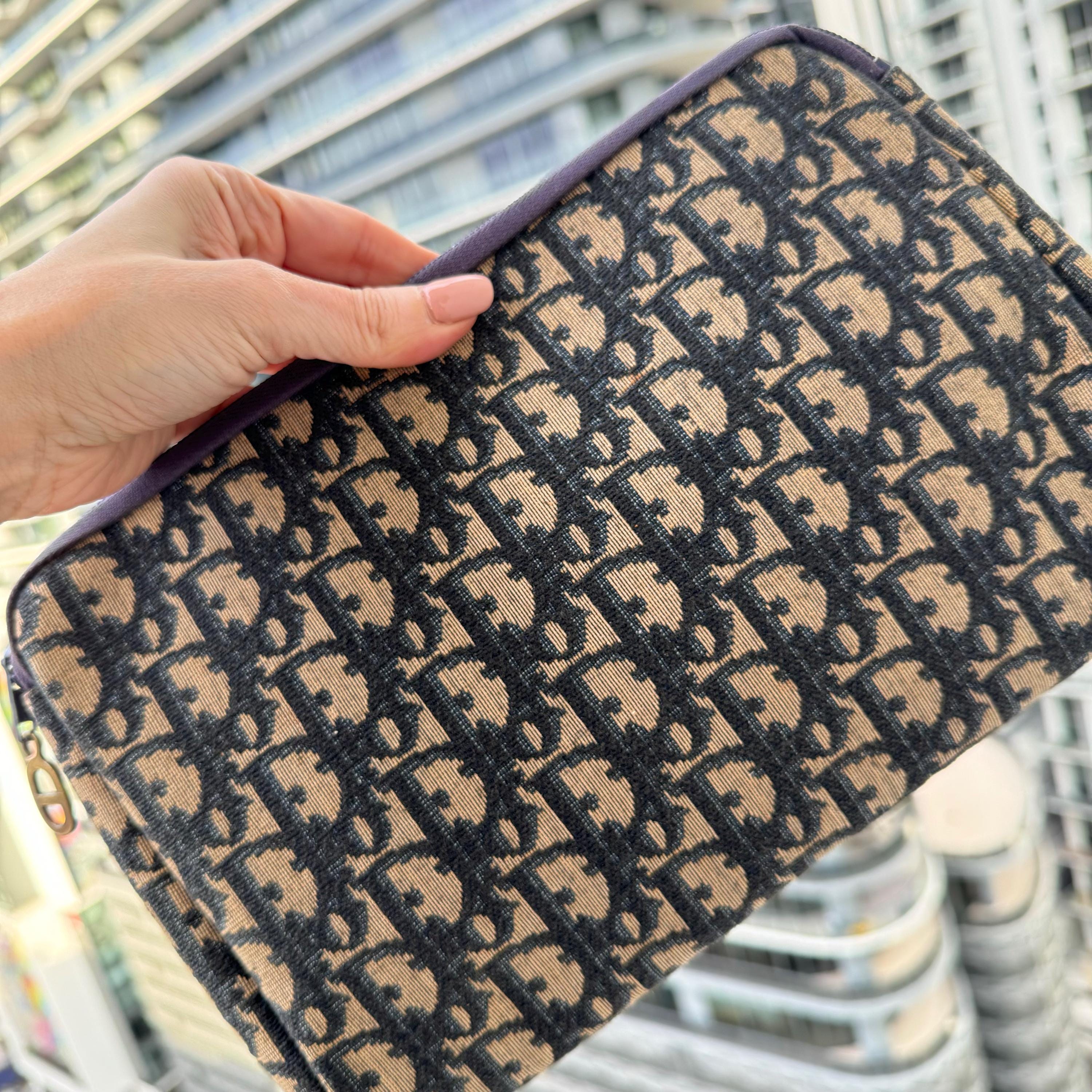 VINTAGE Christian Dior Trotter Clutch in Navy Oblique Authentisches 1990er Luxus Sammlerstuck. Hergestellt in Italien. Etsy