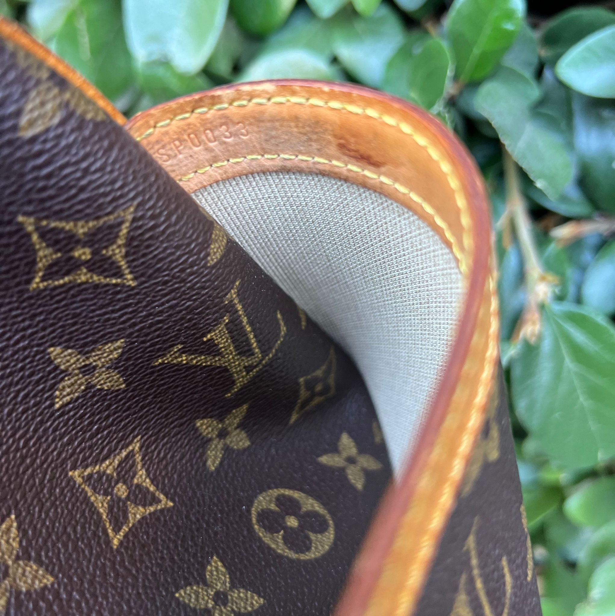 Louis Vuitton 2009 Monogram Reporter PM Shoulder Bag · INTO