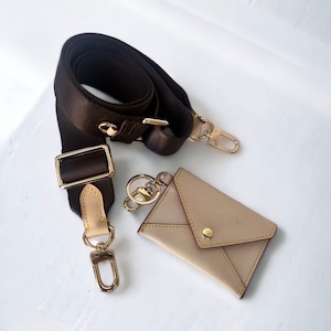 Correa de bolsa de nylon ajustable + Portatarjetas Cartera pequeña Tarjeta de identificación Cuero de vaca Bronceado Vachetta Llavero de cuero Bolso Encanto para bolsos de diseñador Vintage
