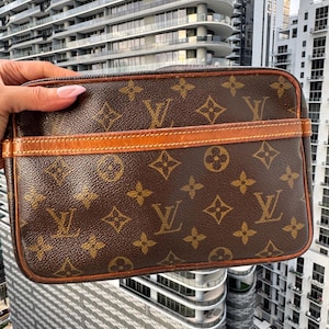 Authentic LOUIS VUITTON 1990 Monogram Canvas Clutch Compiegne 23 Vintage LV Purse - Very Good Condition