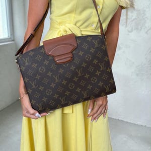 Authentic LOUIS VUITTON 1998 Vintage Sac Vendome Shoulder Bag
