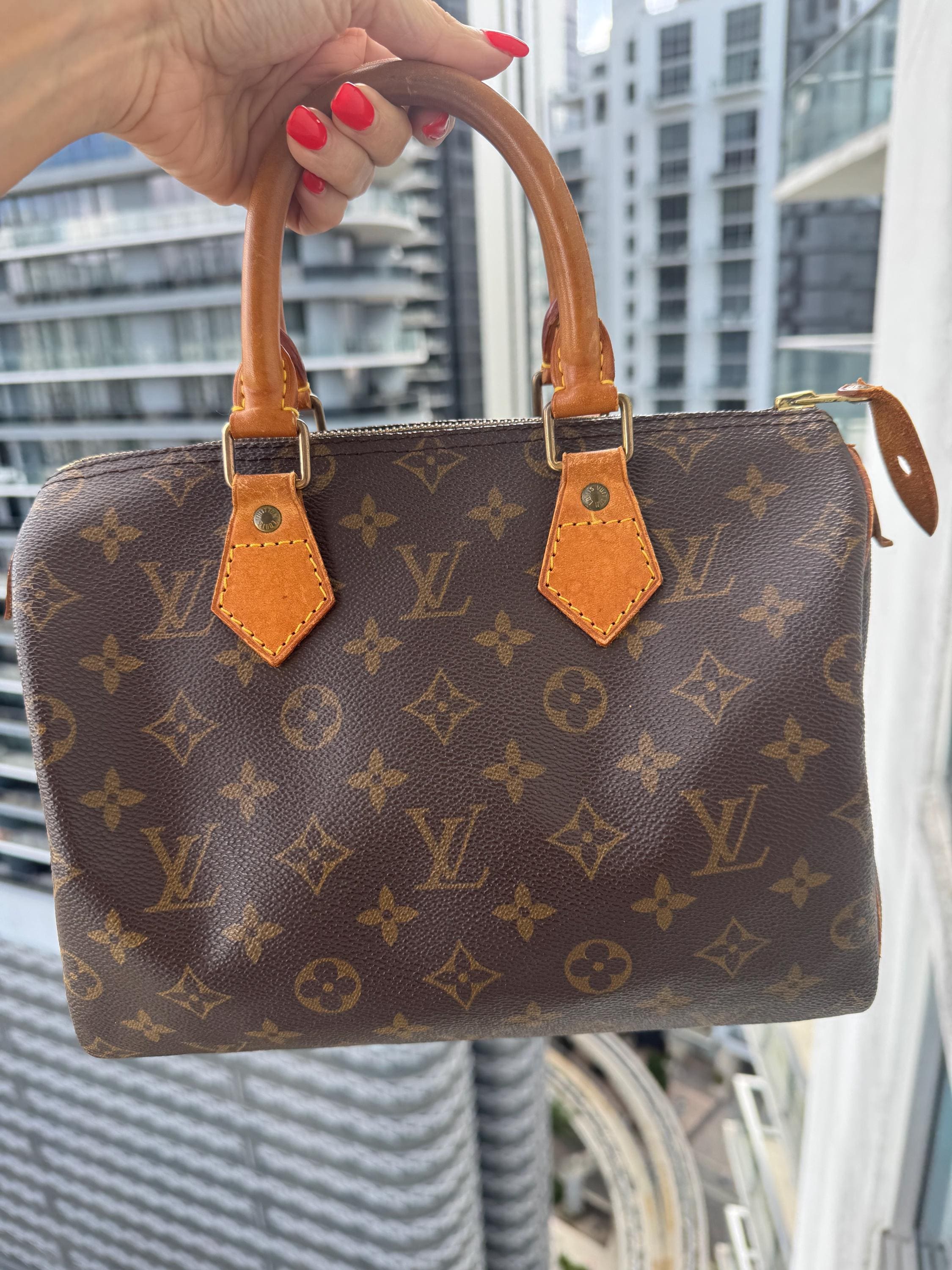 Authentic LOUIS VUITTON Speedy 25 Handbag Monogram Brown Vintage
