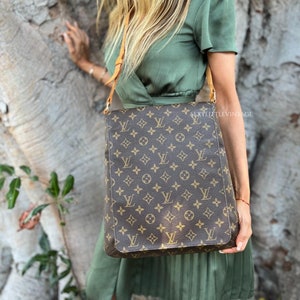Authentic LOUIS VUITTON Musette Crossbody/Shoulder Bag Vintage Collectible LV Monogram Canvas - Gently Pre- Owned lv AS1020 Made in France