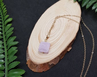 Kunzite pendant necklace, pink gemstone jewellery, geometric jewelry, natural crystal necklace for women, heart chakra healing necklace