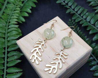 Gold Seaweed Earrings, Mermaid Summer Earrings, Natural Prehnite Gemstone Earrings, Prehnite Heart Earrings, Long Earrings for women