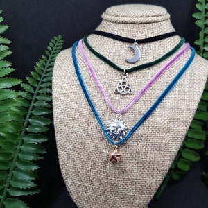 Bonita gargantilla con dije de Wicca, collar pagano personalizado, joyería gótica de bruja, regalo para niñas.