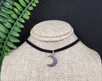 Moon choker, velvet ribbon personalised choker, celestial necklace, wiccan jewelry, crescent moon necklace, dainty layer necklace