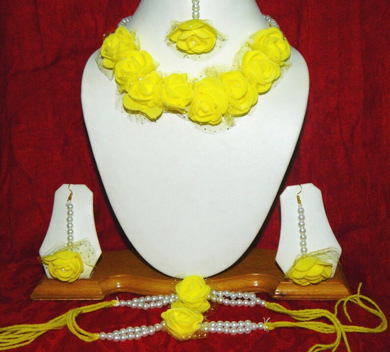 Beautiful Yellow Artificial Flower Jewelry Bridal Bride bridesmaid Necklace Set Floral Jewelry Set for WomenGirls Haldi Wedding