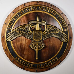 USMC Marine Raiders-badge op schild, Marine Special Operations, militaire plaquette van geschilderd hout