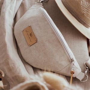 Fanny pack. Hip bag in natural colors. Festival season!