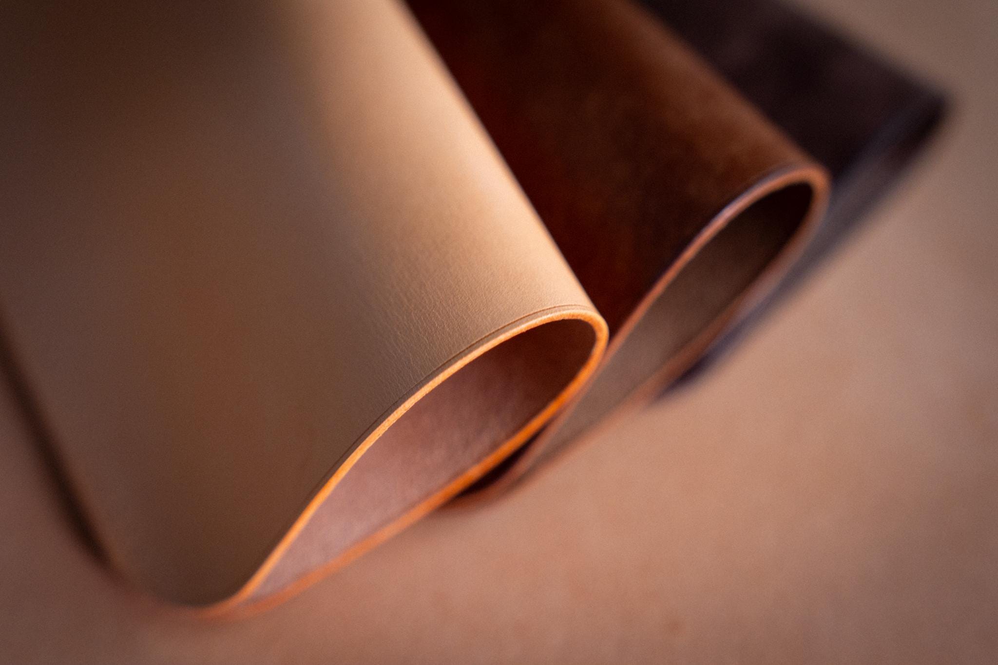 Handmade Italian Leather Sunglasses Case: Personalized Glasses Sleeve
