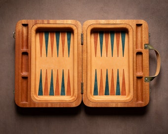 Backgammon Board, Leather Board Game, Leather Backgammon Board, Travel Board, Portable Games, Wet Molded Backgammon Game, Vintage Backgammon