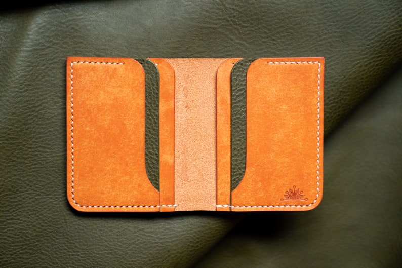 Cartera de cuero hecha a mano, billetera de lujo para hombre, billetera colorida, bifold para mujer, billetera única, hecha en los EE.UU., portatarjetas, cuero genuino imagen 1