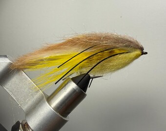 2er Pack Roamer Fliegen Variante, LunchMoney Fliegen Variante, Sauger Imitation Fliege, Streamer Fliege, nicht gewichteter Streamer, Bass Fliege, Captain Cabochon Fünffliege