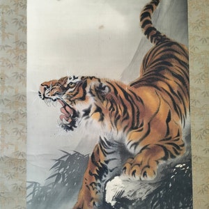 版画 onchanmant Tiger Scroll Painting, Tiger Crossing a Stream Canvas Poster