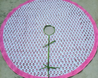 Gonna per albero di Natale stampata a mano, motivo floreale rosa (60")
