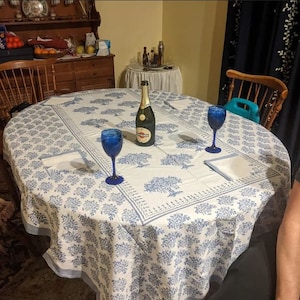 Indian Indigo Blue Floral Design Hand Block Printed Beautiful Homestead Tablecloths Cotton With Napkins Table Cover 6 Seater "60x90" Inch.