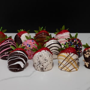 Fake Deluxe Dipped Strawberries (set of 12)