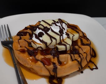 Fake Belgian Waffle with Chocolate and Bananas