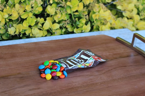 M&M'S USA - We took dark mode seriously for 2020. The M&M'S Chocolate  Bar now available in Dark Chocolate!