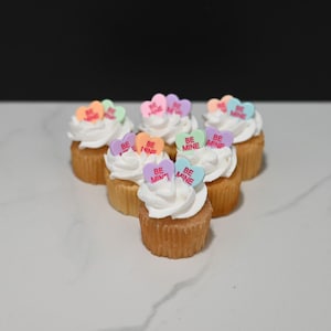 Fake Mini Valentine&#39;s Cupcakes (set of 6)