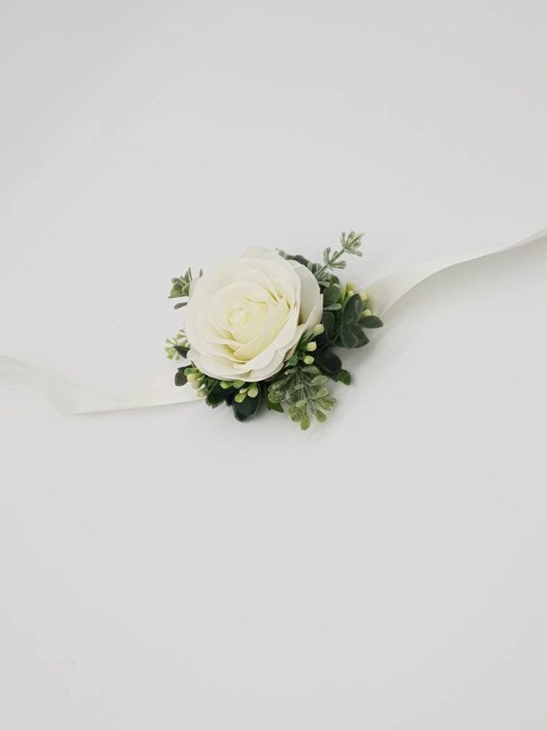 Real touch rose artificial wrist corsage-Artificial ladies corsages-Corsages-Boutonniere-Flower buttonholes-Silk floral corsages-Corsages