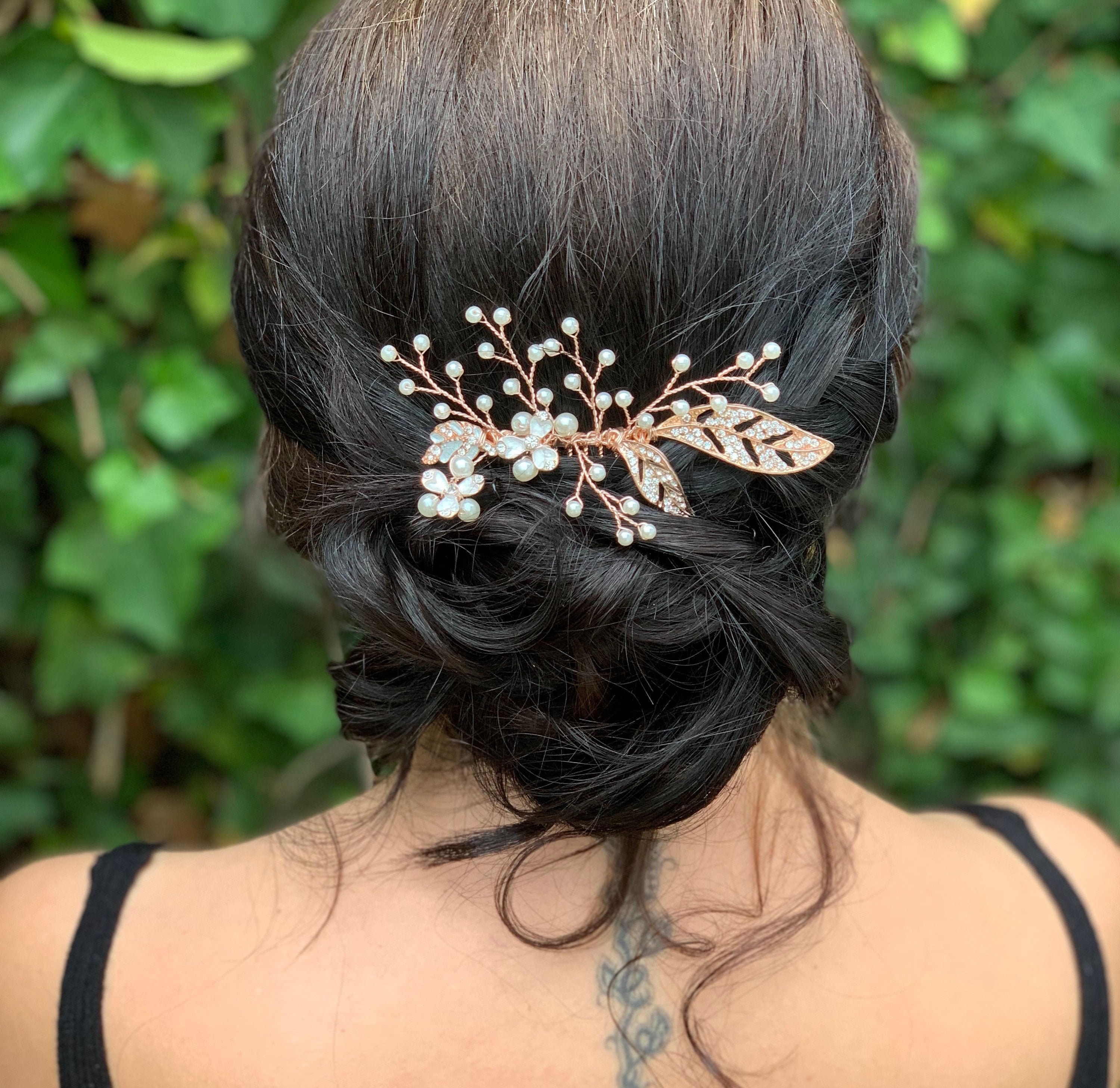 gold colour hair accessories