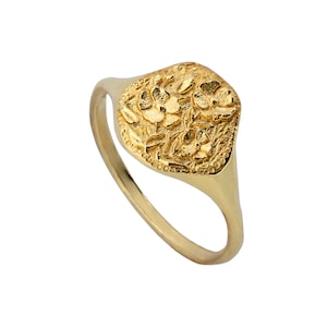Flowers signet ring, floral gold signet ring for women, engraved flowers 9k 14k 18k solid gold ring, silver /gold plated flowers signet ring
