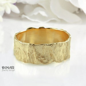 Rustic hammered bark texture wide organic style branch gold ring , men wedding band, bohemian handmade women wedding ring , 14k solid gold
