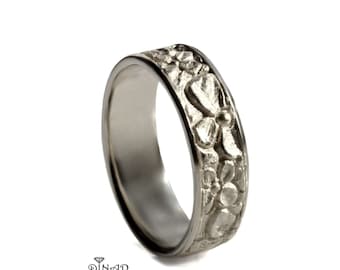 Floral silver ring, engraved flowers women ring, nature inspired wide floral silver wedding band, hand engraved botanical leaves band