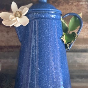 Vintage Blue Speckled Enamel Coffee Pot, Farmhouse Kitchen Decor, Rustic Coffee Bar Decor, Cottage Core Decor