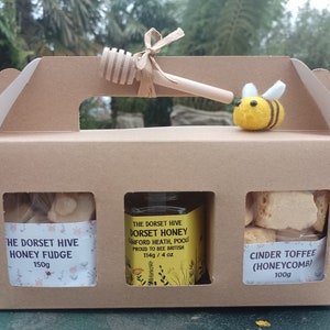 Dorset Honey Gift Box with 4oz Honey, Honey Fudge, Honeycomb