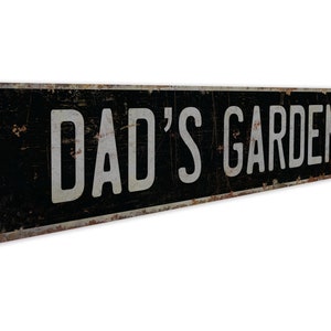 Dad's Garden - Dad's Garden Sign - Dad's Garden Decor - Custom Dad's ...