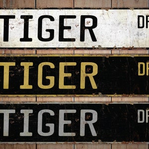 Tigre - Letrero de tigre - Decoración de tigre - Amante del tigre - Letrero de calle personalizado - Decoración de calle personalizada - Letrero de metal rústico de primera calidad imagen 2