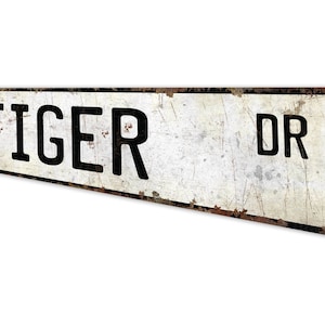 Tigre - Letrero de tigre - Decoración de tigre - Amante del tigre - Letrero de calle personalizado - Decoración de calle personalizada - Letrero de metal rústico de primera calidad imagen 3