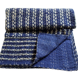 Handmade Vintage Kantha Quilt, Blue King Size Bedding (90x108)