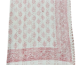 ピンクの花柄カンタキルト：手縫いブロックプリントコットン寝具