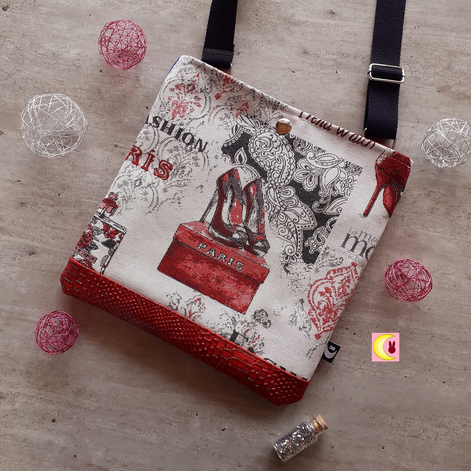 Mode & Beauty Accessoires & Schmuck NEU Kosmetiktasche Täschchen Reisetasche Makeuptasche Escada rot Mode & Beauty Accessoires & Schmuck NEU Kosmetiktasche Täschchen Reisetasche Makeuptasche Escada rot