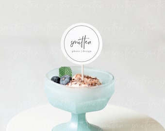 Download Free Styled Stock Photography Circle Label Dessert Menu Jpeg Wedding Favor Mockup Tiramisu Dessert Cupcake Topper Digital Stock Image Free Psd Mockup Templates PSD Mockup Template