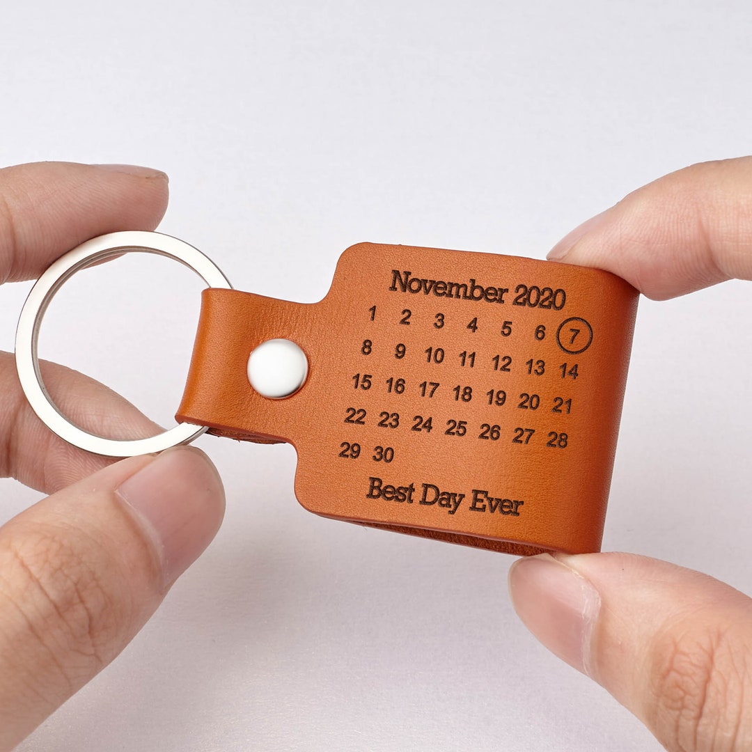 Calendar Keychain Leather, Anniversary Gift for Boyfriend, Personalized