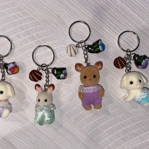 Calico Critter Concha con Chocolate Keychain